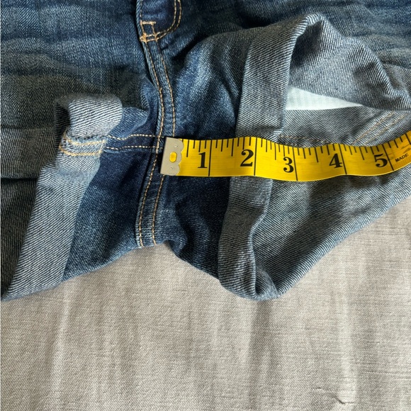 Hollister low rise denim shorts size 3 w26 - Picture 6 of 8